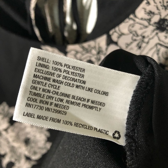 Black Flower Print Dress. Size Small - Picture 7 of 7